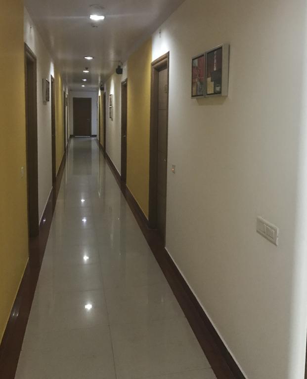 Emblem Hotel Sector 14 Gurgaon Luaran gambar