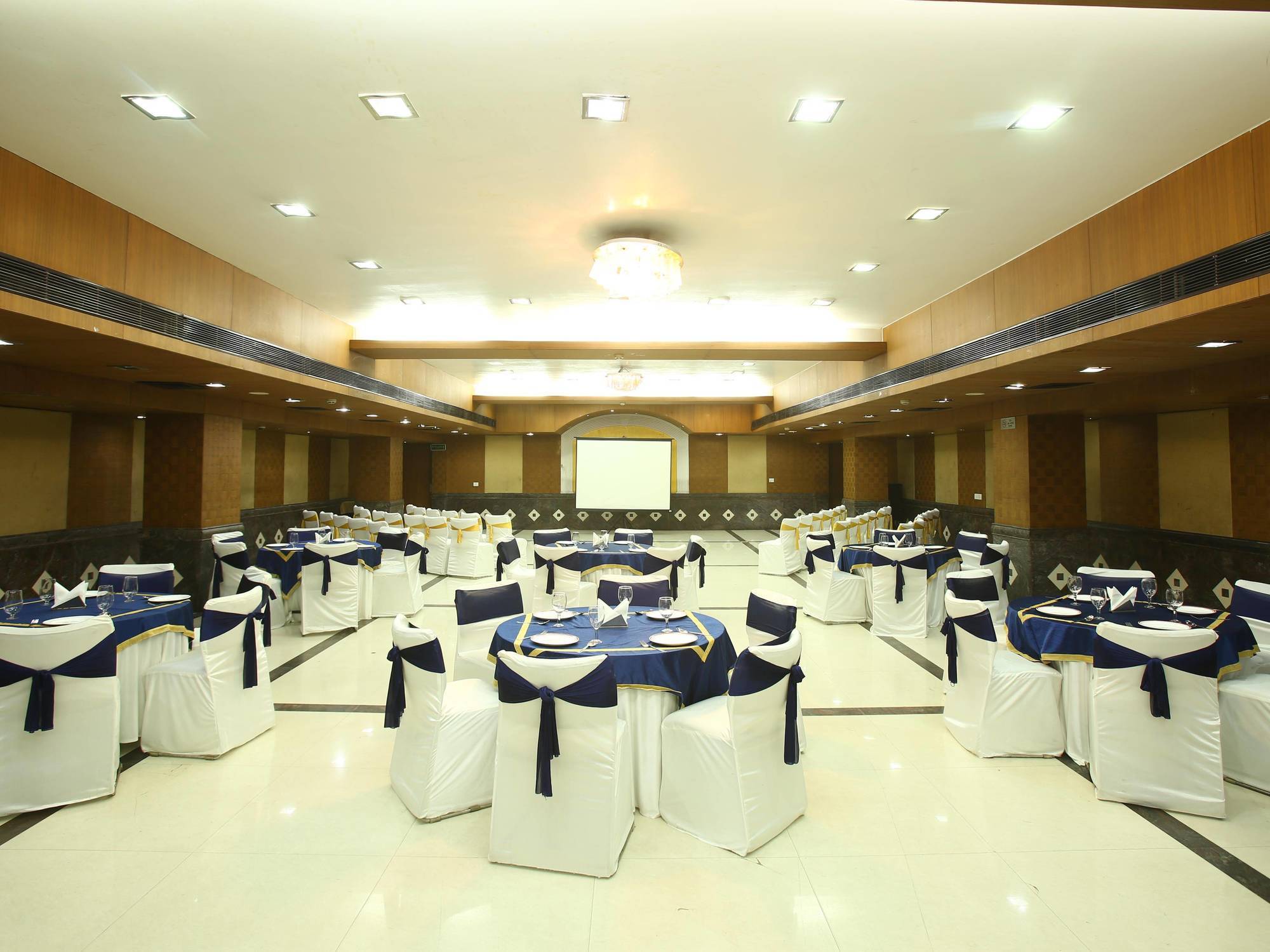 Emblem Hotel Sector 14 Gurgaon Luaran gambar