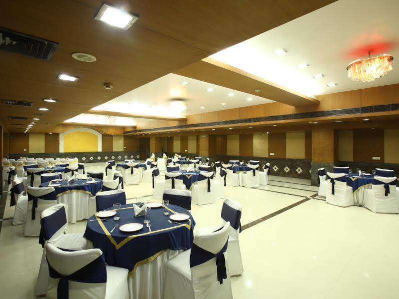 Emblem Hotel Sector 14 Gurgaon Luaran gambar