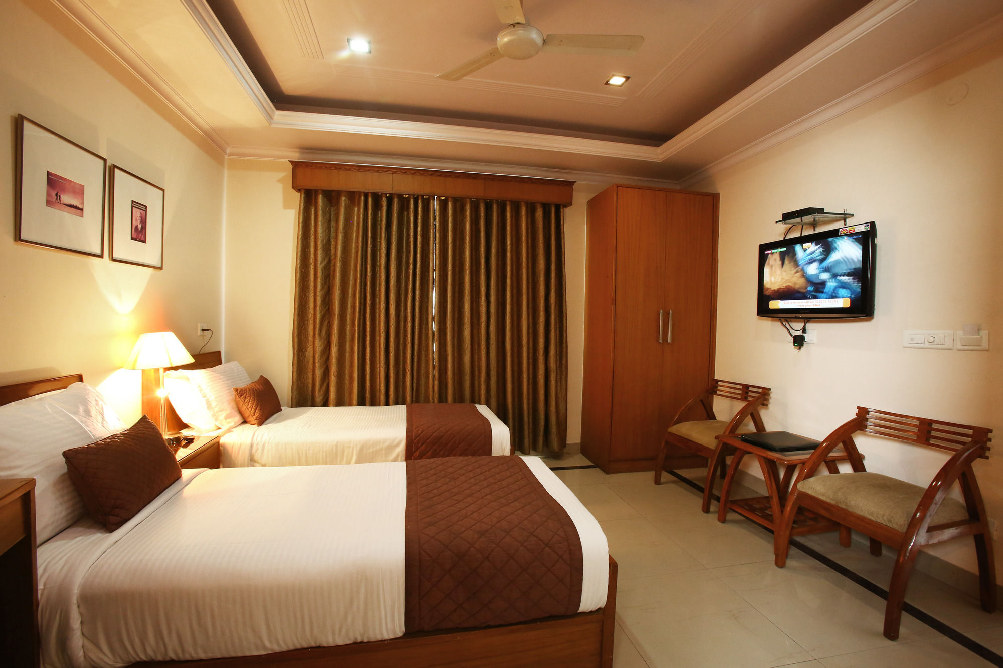 Emblem Hotel Sector 14 Gurgaon Luaran gambar