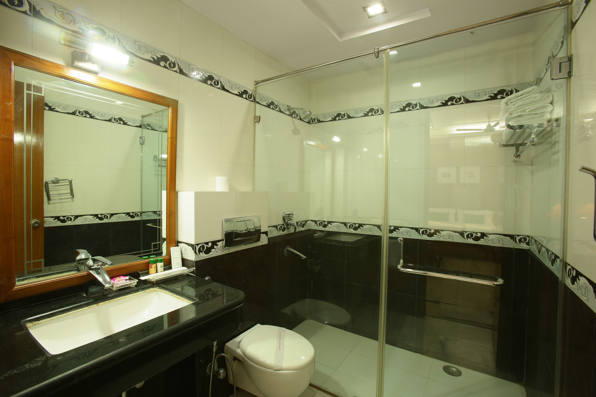 Emblem Hotel Sector 14 Gurgaon Luaran gambar