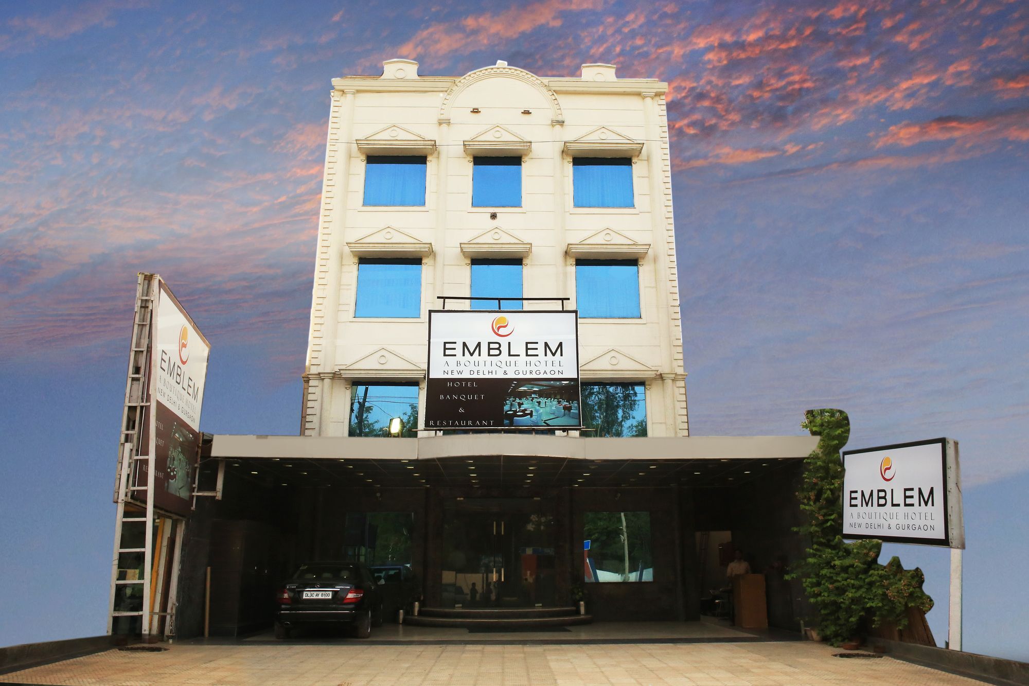 Emblem Hotel Sector 14 Gurgaon Luaran gambar